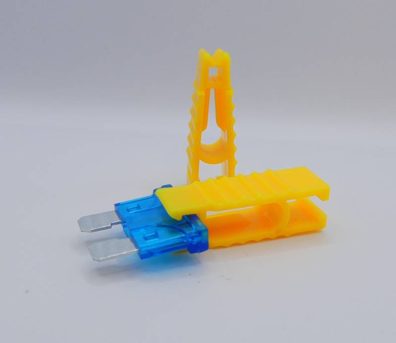 Blade Fuse Puller Tool Short